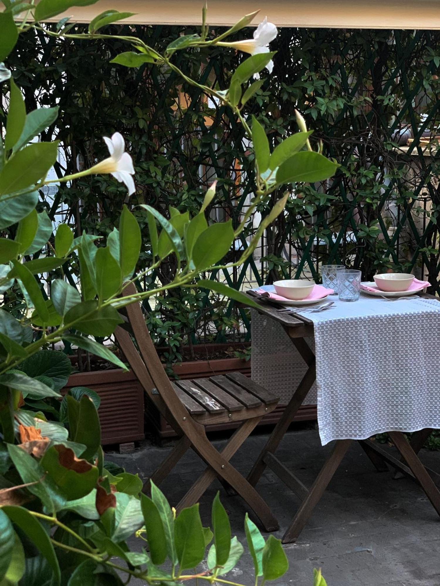 Bed and Breakfast Gioia House Milán Exterior foto