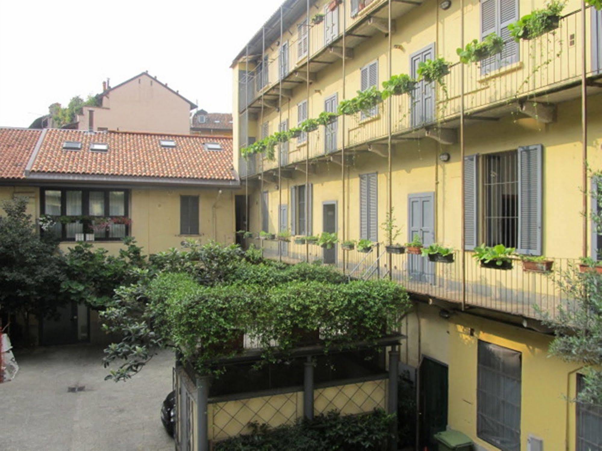 Bed and Breakfast Gioia House Milán Exterior foto