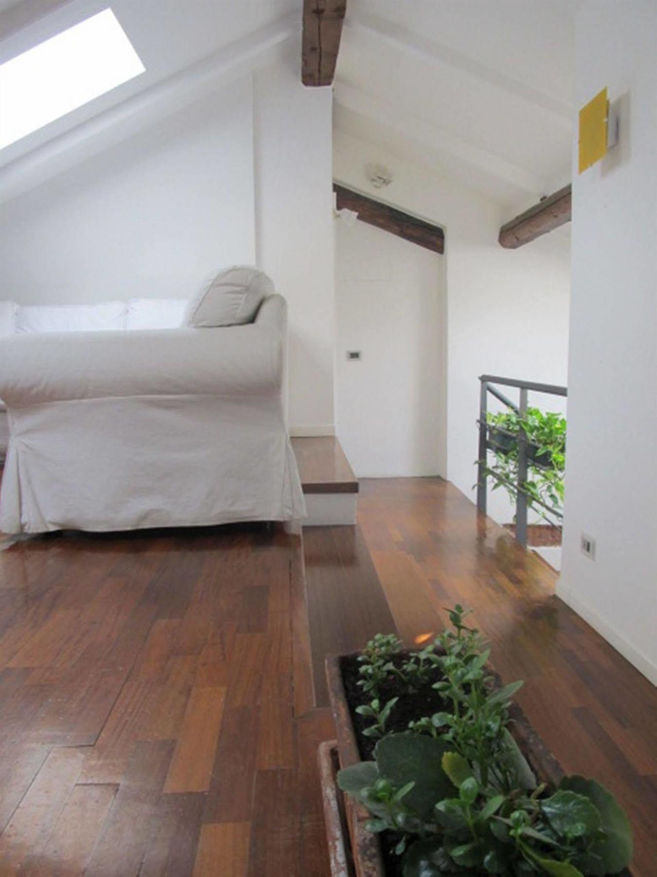Bed and Breakfast Gioia House Milán Exterior foto